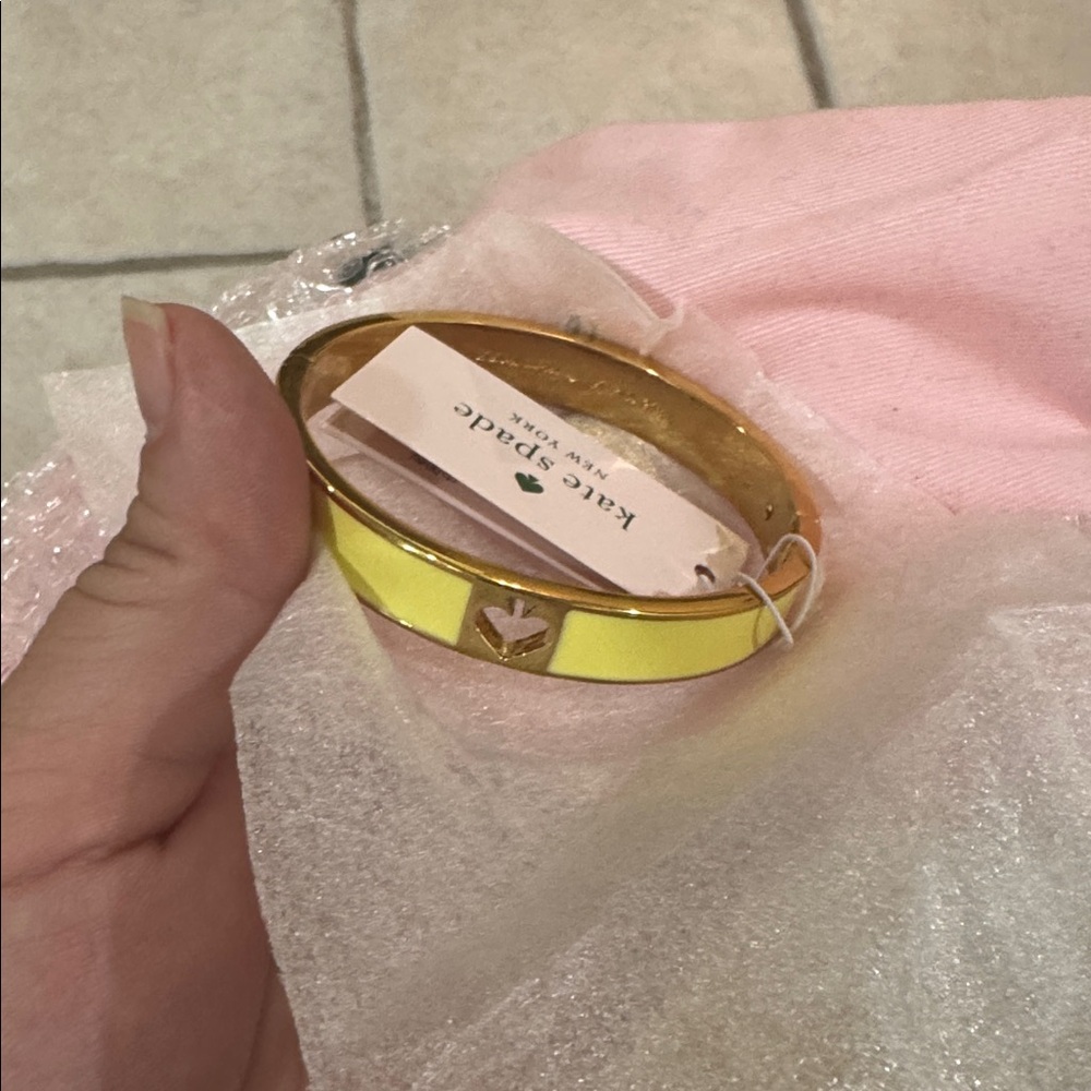 Kate Spade Yellow Hole Punch Spade 10mm Spade Gold Plate Hinge Bangle